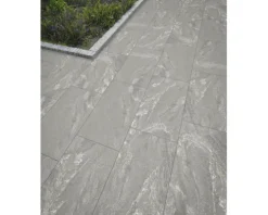 Feinsteinzeug Bodenfliese IMOLA Anthrazit R12 30 x 60 x 0,74 cm