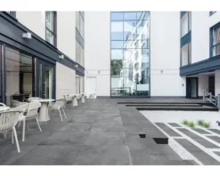 Feinsteinzeug Terrassenplatte Cortina Plus Graphite rektifizierte Kante 60 cm x 60 cm x 2 cm