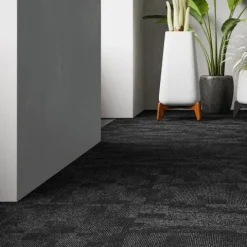 FLOORDIREKT Teppichfliese Santo - 50 x 50 cm - Selbstliegend - Schwarz 78