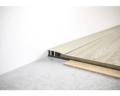 SKANDOR Abschlussprofil Aluminium cognac 21x7x900 mm
