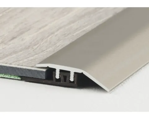 SKANDOR Anpassungsprofil Aluminium Schwarz eloxiert 6x34x1000 mm