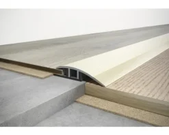 SKANDOR Anpassungsprofil champagner eloxiert inkl. Clipschiene 11x45x900 mm