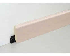 Sockelleiste Eiche weiss lackiert furniert SU060L 19x58x2500 mm
