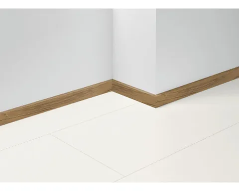 Sockelleiste SL5 Eiche D081 2200 x 50 x 16 mm