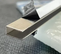 U-Profil aus rostfreiem Stahl geschliffen 5mm x 2700mm - Satiniertes Silber